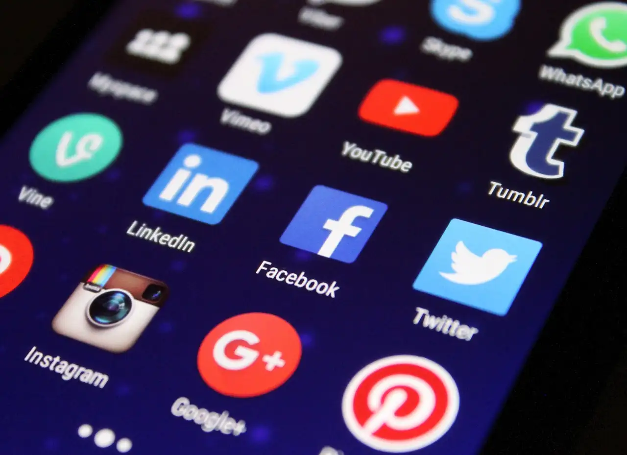 Überzeugende LinkedIn Nachrichten schreiben: Beispiele und Tipps